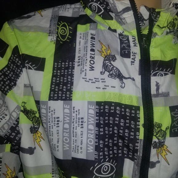 Forever 21 Mens Graphic Worldwide Windbreaker - Picture 3 of 10